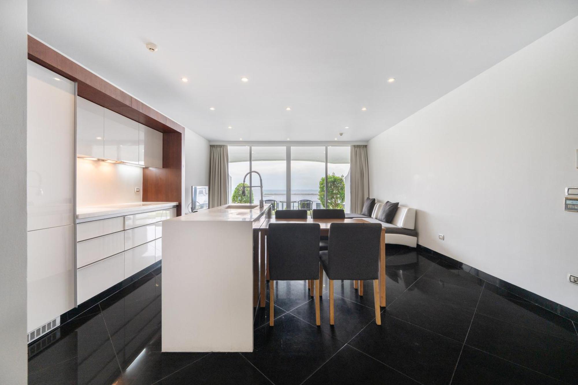 Pure Sunset Beach - Ocean View Room, Pattaya На Джомтьен Экстерьер фото